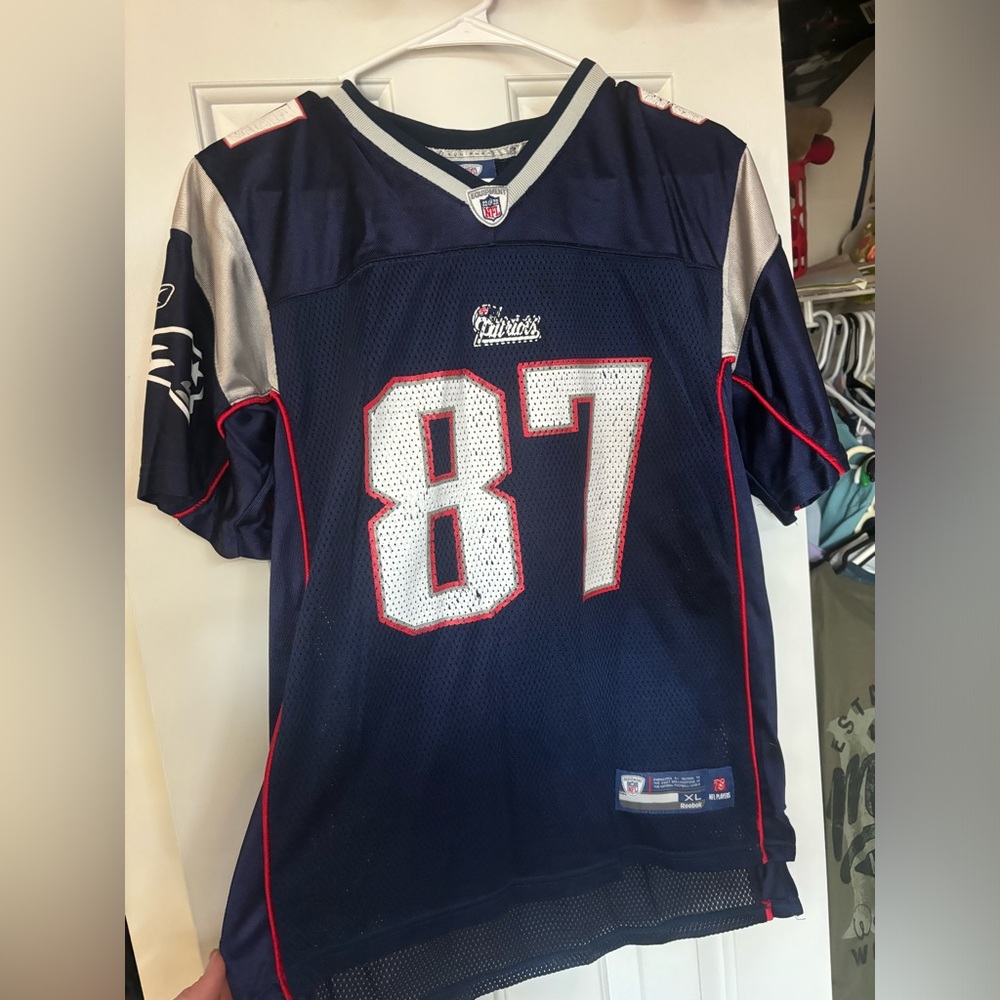 Gronk Jersey xtra large (18-20) Patriots Youth